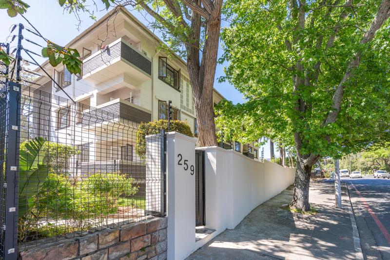 2 Bedroom Property for Sale in Claremont Upper Western Cape